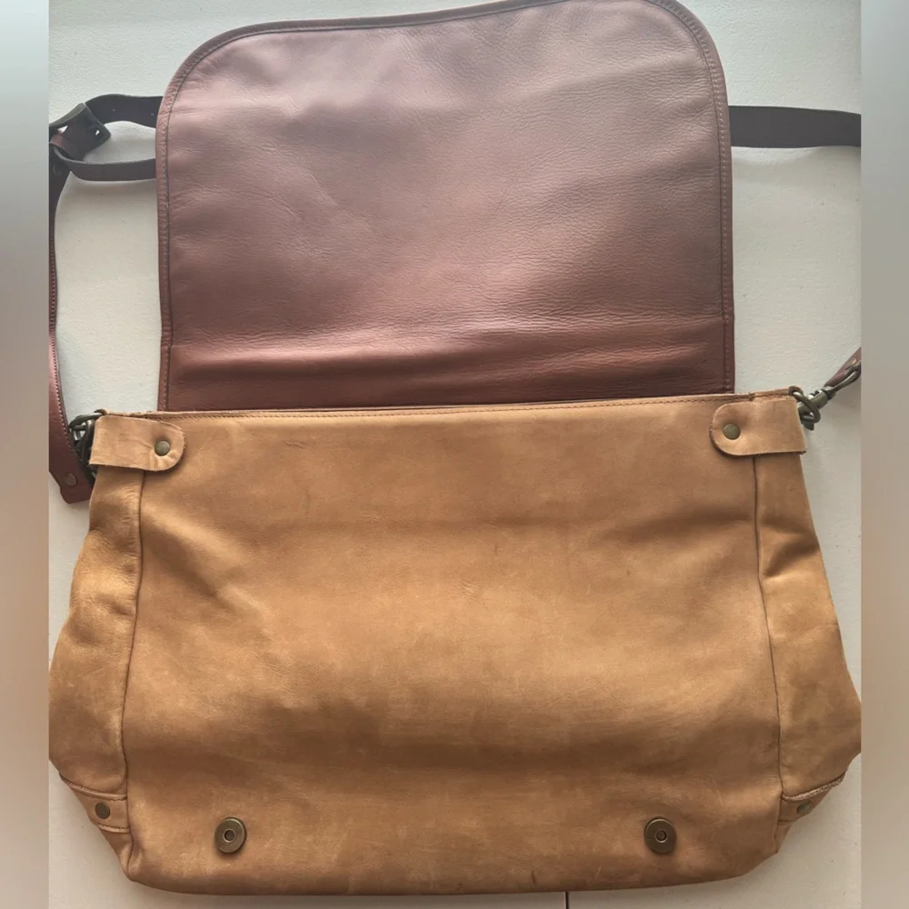 Unisex Crossbody Bag Leather Laptop Messenger Bag Briefcase Buckles